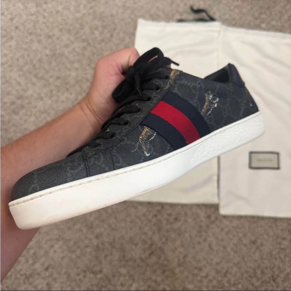 Gucci Men's Black Sneakers with Red Stripe - Picture 7 of 10
